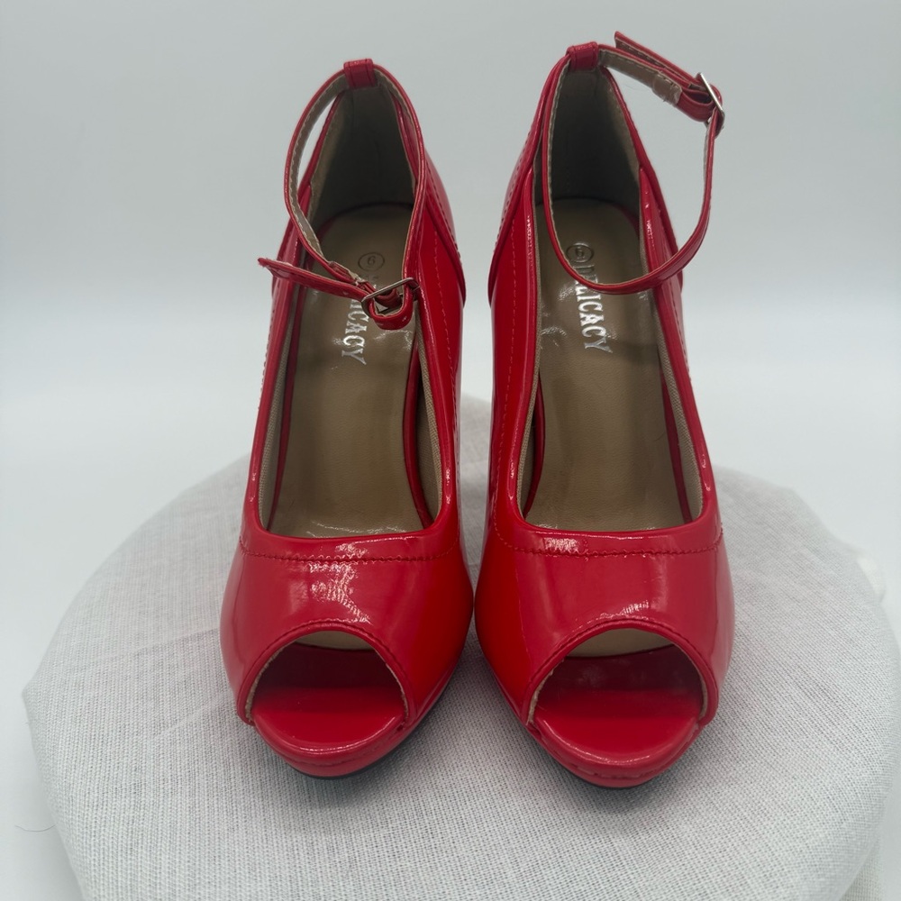 Delicacy Red Patent Leather Heels with Ankle Strap